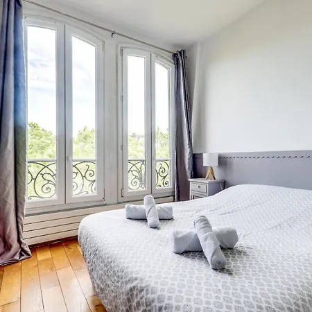 Elegant Quartier Paisible Appartamento Parigi